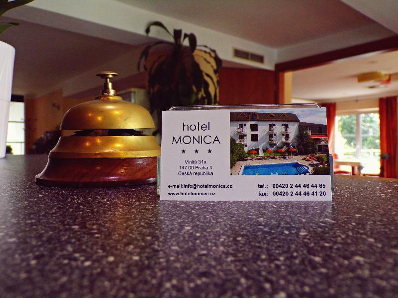 Hotel Monica Прага Экстерьер фото
